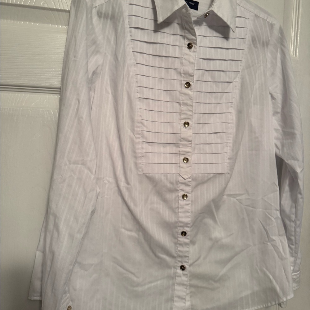 Jones New York Signature Tuxedo Style White Blouse